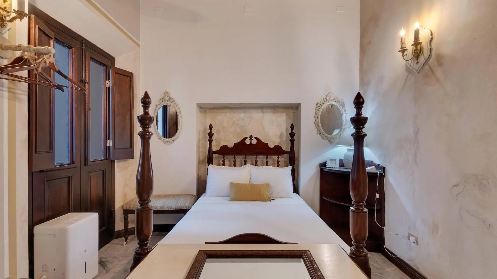 Hotel Casa Lucienne San Juan 5*,